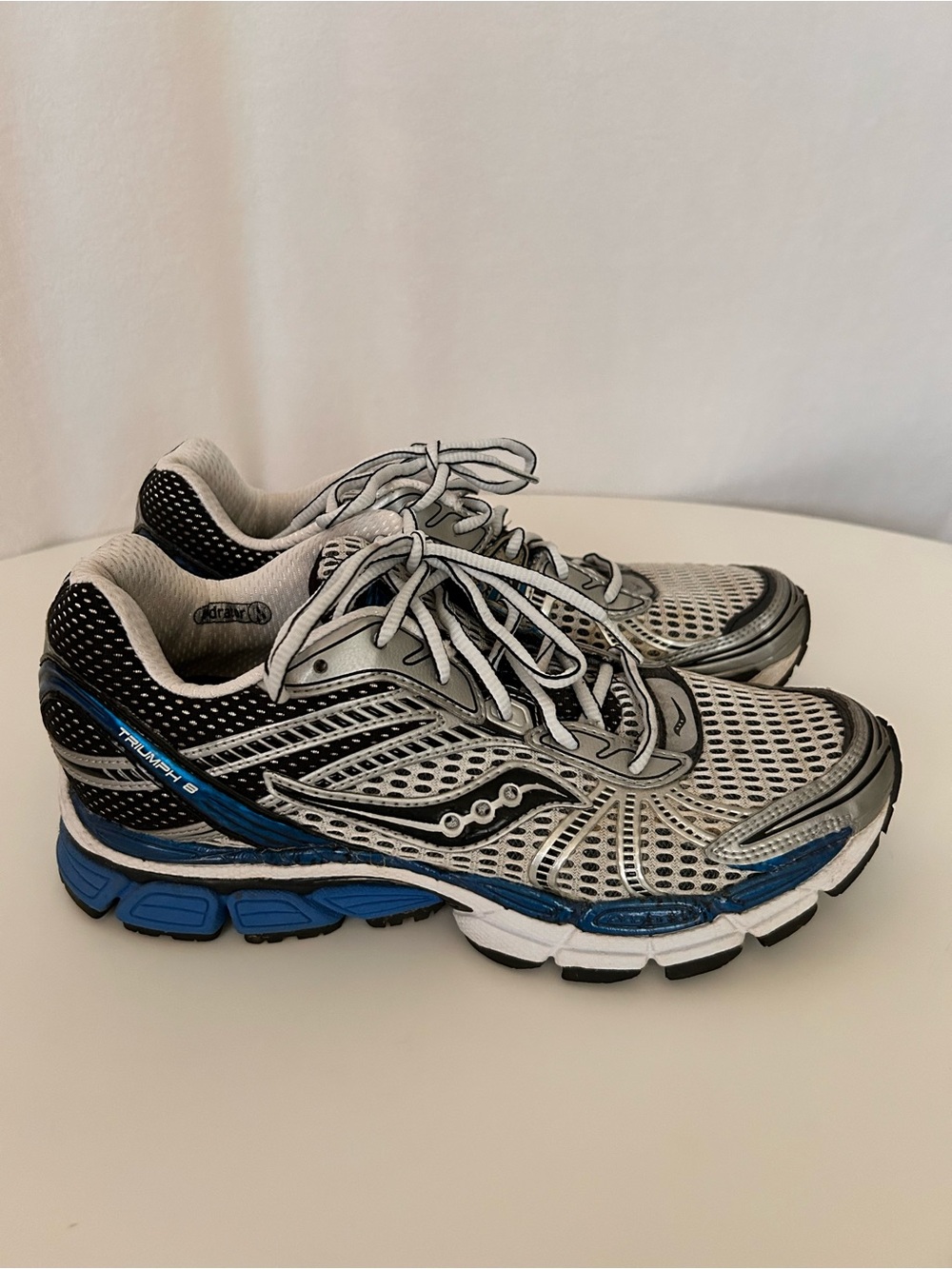 Saucony Men’s White, Black and Blue Running Sneakers - Picture 9 of 9